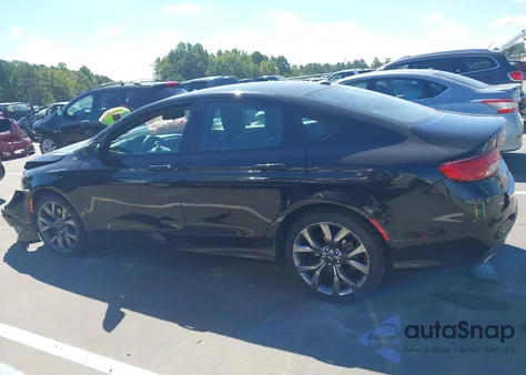 2015 Chrysler 200 S из США, поврежденный, VIN 1C3CCCBB5FN626633